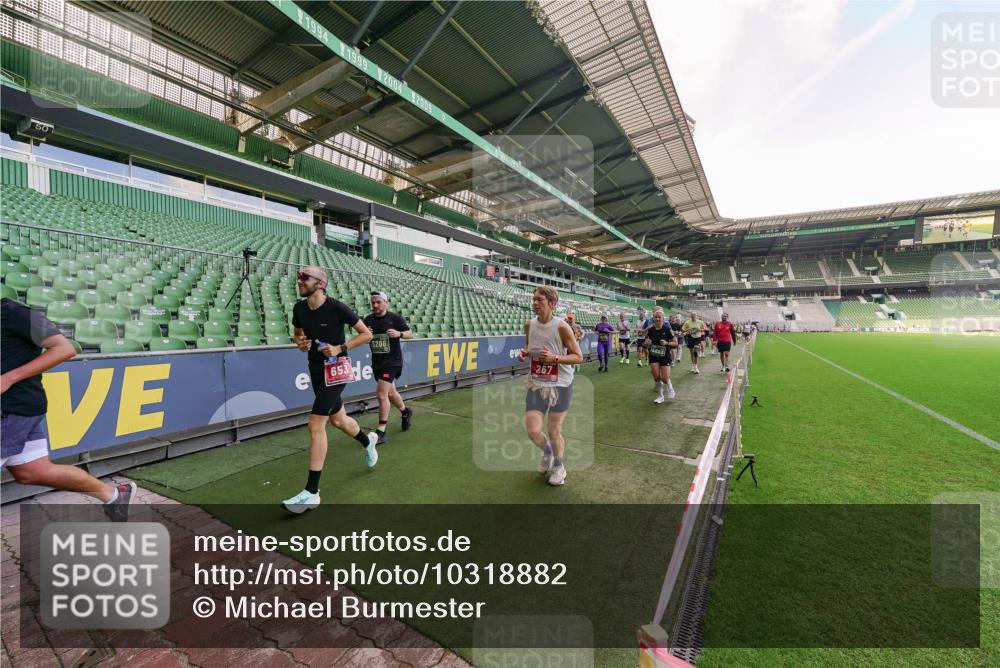 13.09.2026 - 21. swb-Marathon Bremen Michael Burmester http://msf.ph/oto/10318882 13.09.2026 13:17:19 Laufen im Stadion 134, 153, 231, 267, 271, 311, 404, 449, 588, 612, 653, 732, 837, 990, 1057, 1185, 1312, 1424, 1425, 1465, 1539, 1790, 1813, 1825, 1844, 1987, 2056, 2067, 2096, 2259, 2351, 2357, 2358, 2363, 2381, 2389, 2419, 2532, 2550, 2562, 2579, 2586, 2601, 2647, 2655, 2664, 2678, 2698, 2778, 2797, 2799, 2821, 2846, 2880, 2893, 2974, 2984, 2996, 3001, 3104, 3133, 3146, 3180, 3195, 3210, 3213, 3237, 3314, 3331, 3337, 3366, 3387, 3421, 3431, 3479, 3501, 3506, 3512, 3537, 3548, 3633, 3654 meine-sportfotos.de