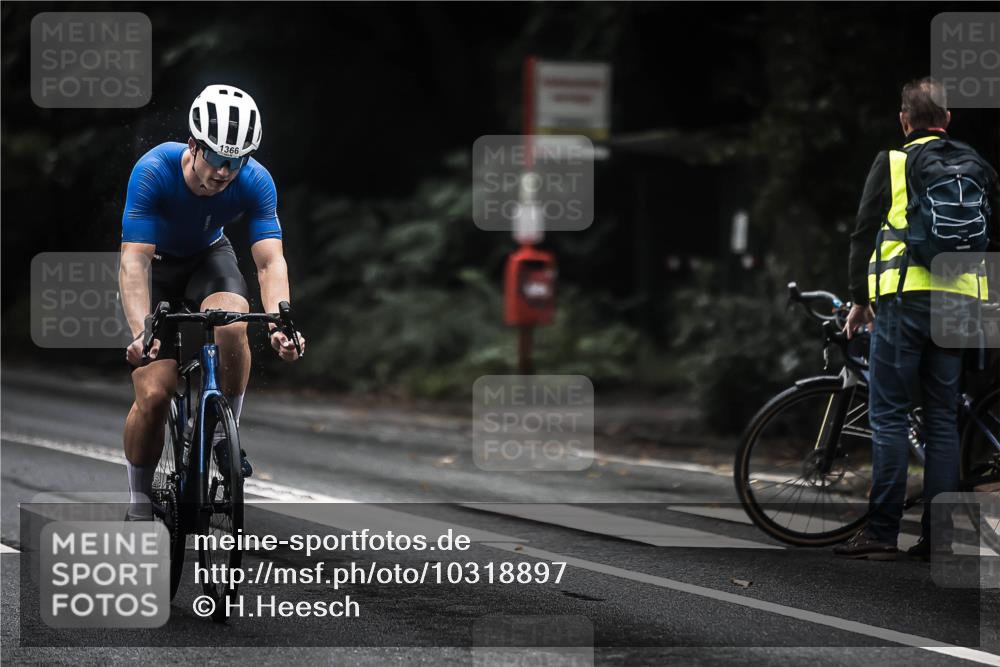 13.09.2026 - Stadtparktriathlon H.Heesch http://msf.ph/oto/10318897 13.09.2026 13:03:02 Radfahren 1100, 1251, 1366, 1417 meine-sportfotos.de