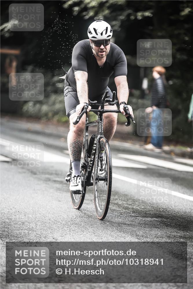 13.09.2026 - Stadtparktriathlon H.Heesch http://msf.ph/oto/10318941 13.09.2026 11:54:52 Radfahren 731, 859, 860, 869, 935 meine-sportfotos.de