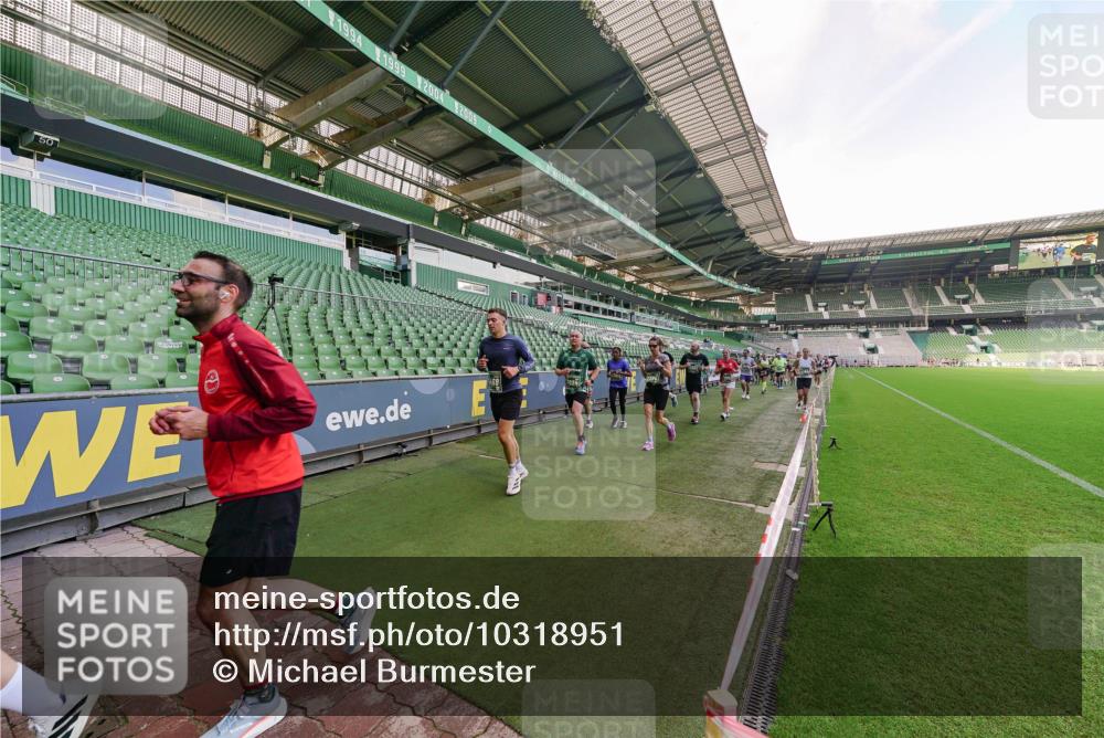 13.09.2026 - 21. swb-Marathon Bremen Michael Burmester http://msf.ph/oto/10318951 13.09.2026 13:17:27 Laufen im Stadion 134, 153, 231, 267, 271, 311, 404, 449, 588, 732, 753, 837, 990, 1057, 1185, 1312, 1424, 1425, 1465, 1539, 1790, 1813, 1825, 1844, 1868, 1987, 2056, 2067, 2096, 2259, 2351, 2357, 2358, 2363, 2381, 2389, 2419, 2532, 2550, 2562, 2579, 2586, 2601, 2647, 2655, 2664, 2698, 2778, 2797, 2799, 2821, 2846, 2849, 2880, 2893, 2974, 2984, 2996, 3104, 3133, 3146, 3180, 3195, 3210, 3213, 3314, 3331, 3337, 3366, 3387, 3421, 3431, 3476, 3479, 3501, 3506, 3537, 3548, 3633, 3654 meine-sportfotos.de