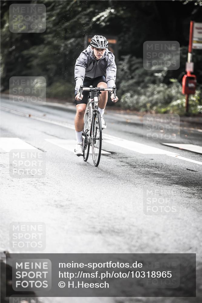 13.09.2026 - Stadtparktriathlon H.Heesch http://msf.ph/oto/10318965 13.09.2026 11:54:55 Radfahren 731, 733, 754, 859, 860, 869, 891, 935 meine-sportfotos.de