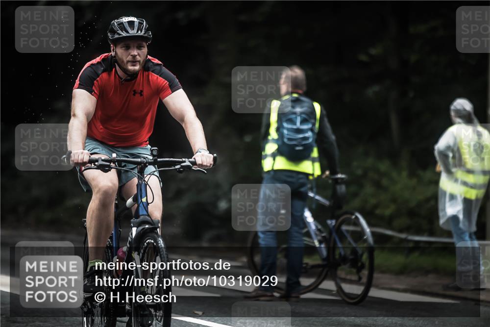 13.09.2026 - Stadtparktriathlon H.Heesch http://msf.ph/oto/10319029 13.09.2026 13:03:09 Radfahren 1100, 1234, 1251, 1257 meine-sportfotos.de