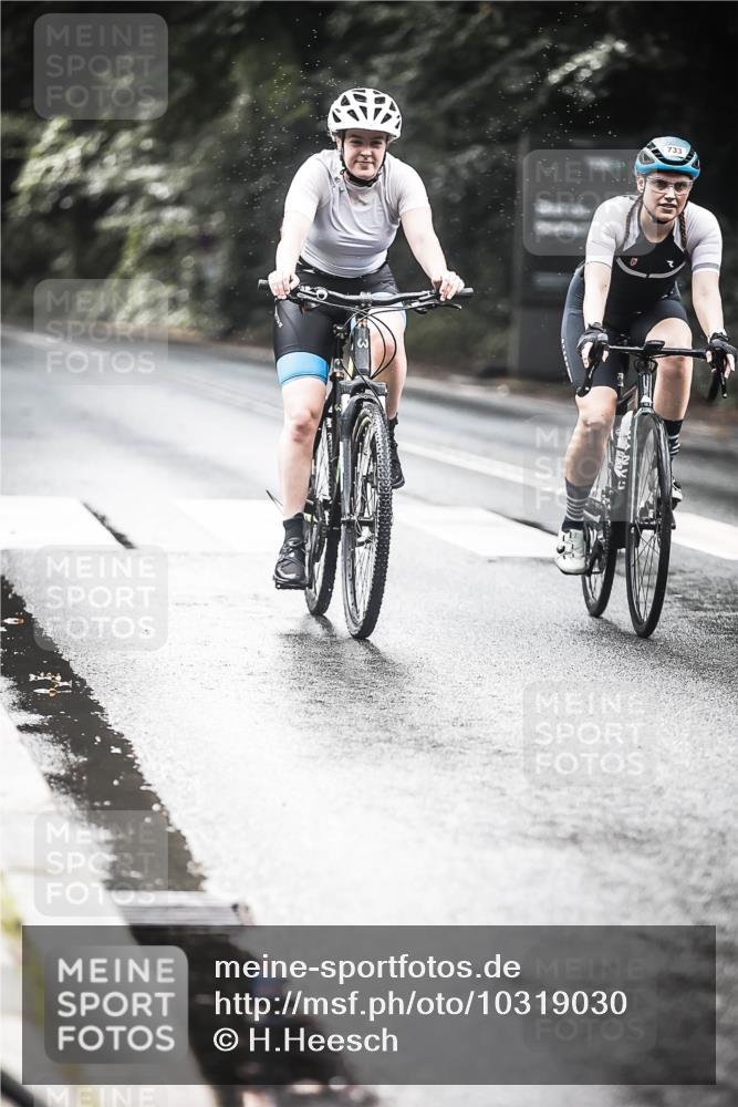 13.09.2026 - Stadtparktriathlon H.Heesch http://msf.ph/oto/10319030 13.09.2026 11:55:00 Radfahren 733, 754, 859, 891, 897, 1017 meine-sportfotos.de