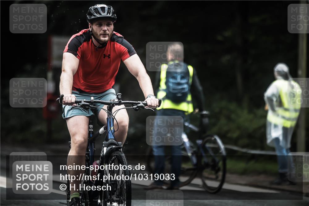 13.09.2026 - Stadtparktriathlon H.Heesch http://msf.ph/oto/10319033 13.09.2026 13:03:09 Radfahren 1100, 1234, 1251, 1257 meine-sportfotos.de