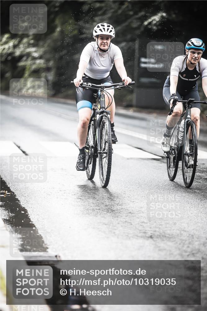 13.09.2026 - Stadtparktriathlon H.Heesch http://msf.ph/oto/10319035 13.09.2026 11:55:01 Radfahren 733, 754, 859, 891, 897, 1017 meine-sportfotos.de