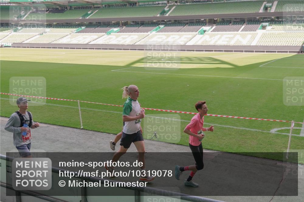 13.09.2026 - 21. swb-Marathon Bremen Michael Burmester http://msf.ph/oto/10319078 13.09.2026 12:54:15 Laufen im Stadion 102, 145, 161, 189, 201, 313, 376, 385, 461, 472, 481, 495, 541, 560, 615, 616, 666, 675, 696, 740, 755, 816, 827, 982, 985, 987, 1053, 1056, 1076, 1207, 1390, 1419, 1433, 1445, 1468, 1528, 1551, 1599, 1631, 1658, 1664, 1704, 1707, 1814, 2055, 2125, 2234, 2280, 2350, 2362, 2383, 2390, 2401, 2422, 2454, 2474, 2499, 2623, 2701, 2733, 2801, 2820, 2824, 2858, 2870, 2882, 2913, 2922, 2962, 2971, 2997, 3012, 3054, 3134, 3175, 3206, 3236, 3241, 3346, 3356, 3357, 3362, 3413 meine-sportfotos.de