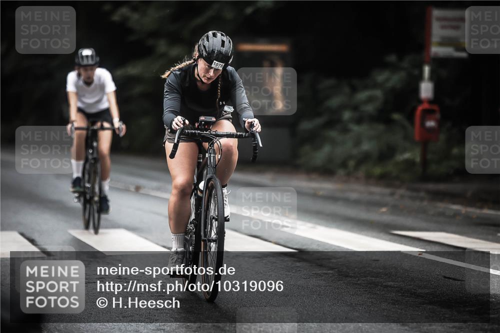 13.09.2026 - Stadtparktriathlon H.Heesch http://msf.ph/oto/10319096 13.09.2026 13:03:23 Radfahren 1078, 1250, 1348, 1426 meine-sportfotos.de