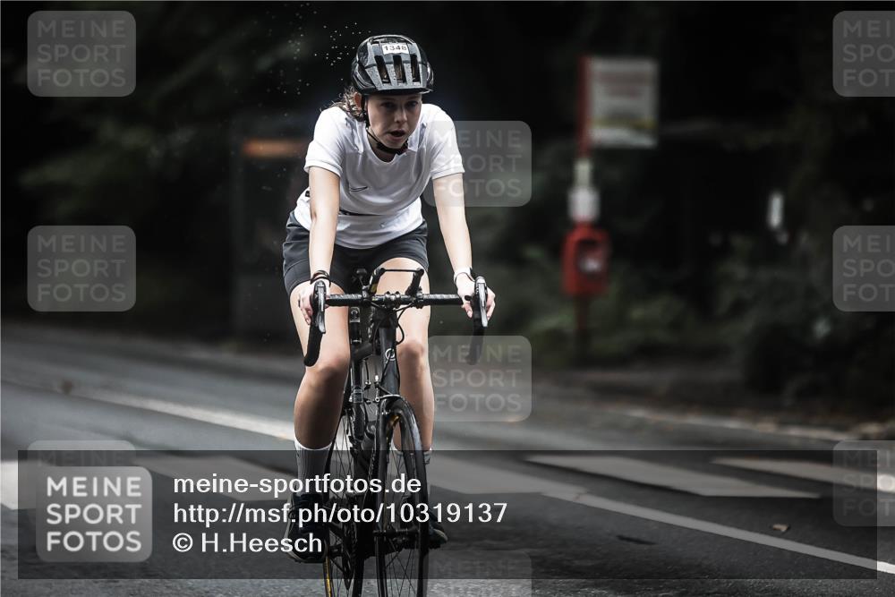 13.09.2026 - Stadtparktriathlon H.Heesch http://msf.ph/oto/10319137 13.09.2026 13:03:25 Radfahren 1078, 1250, 1348, 1426 meine-sportfotos.de