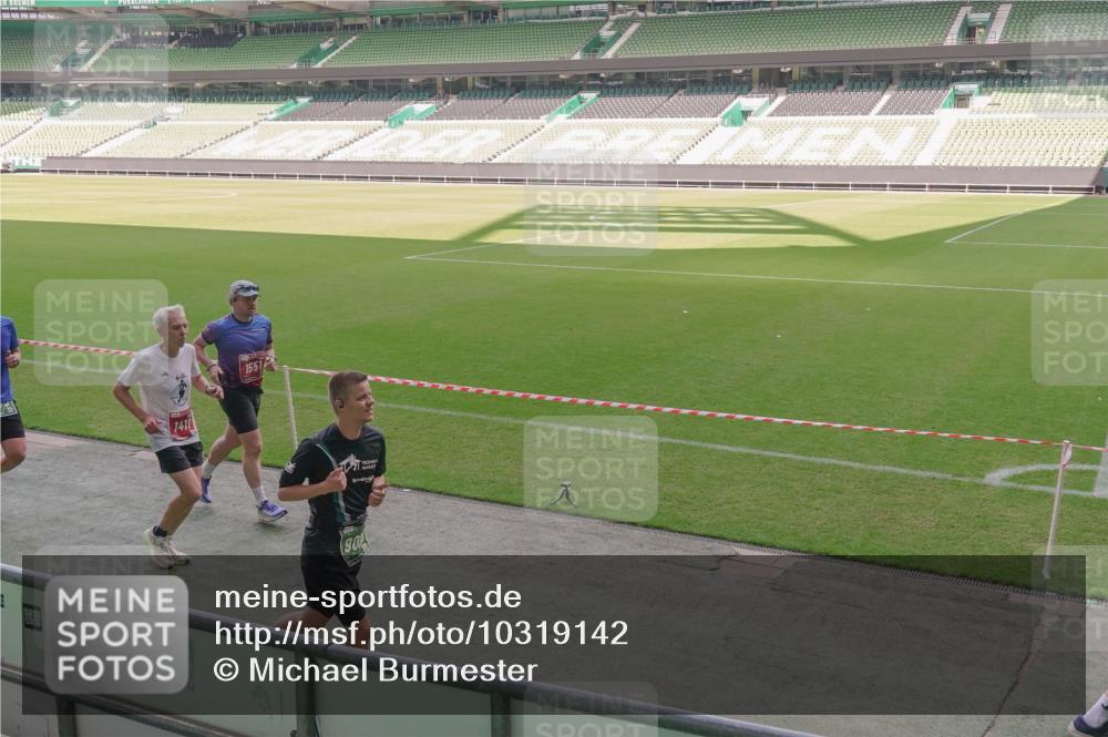 13.09.2026 - 21. swb-Marathon Bremen Michael Burmester http://msf.ph/oto/10319142 13.09.2026 12:54:19 Laufen im Stadion 102, 145, 161, 189, 201, 313, 376, 385, 461, 472, 481, 495, 541, 560, 615, 616, 666, 675, 696, 740, 755, 816, 827, 982, 985, 987, 1053, 1056, 1076, 1207, 1390, 1419, 1433, 1445, 1468, 1528, 1551, 1599, 1631, 1658, 1664, 1704, 1707, 1814, 2055, 2125, 2234, 2280, 2362, 2383, 2390, 2401, 2422, 2454, 2474, 2499, 2623, 2701, 2733, 2801, 2820, 2824, 2858, 2870, 2882, 2913, 2922, 2962, 2971, 2997, 3012, 3054, 3134, 3175, 3206, 3241, 3246, 3346, 3356, 3357, 3362, 3413 meine-sportfotos.de