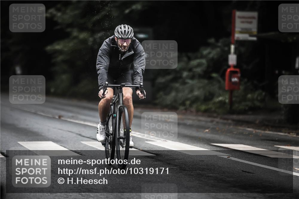 13.09.2026 - Stadtparktriathlon H.Heesch http://msf.ph/oto/10319171 13.09.2026 13:03:27 Radfahren 1078, 1097, 1250, 1348, 1389 meine-sportfotos.de