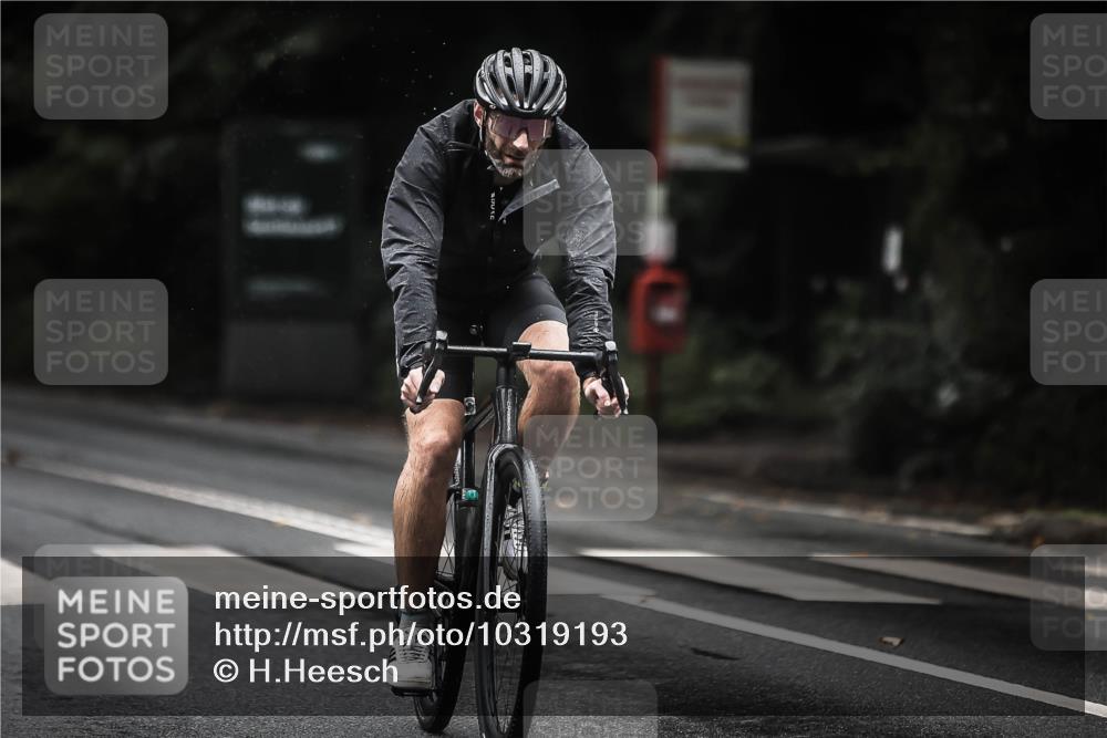 13.09.2026 - Stadtparktriathlon H.Heesch http://msf.ph/oto/10319193 13.09.2026 13:03:28 Radfahren 1078, 1097, 1250, 1348, 1389 meine-sportfotos.de
