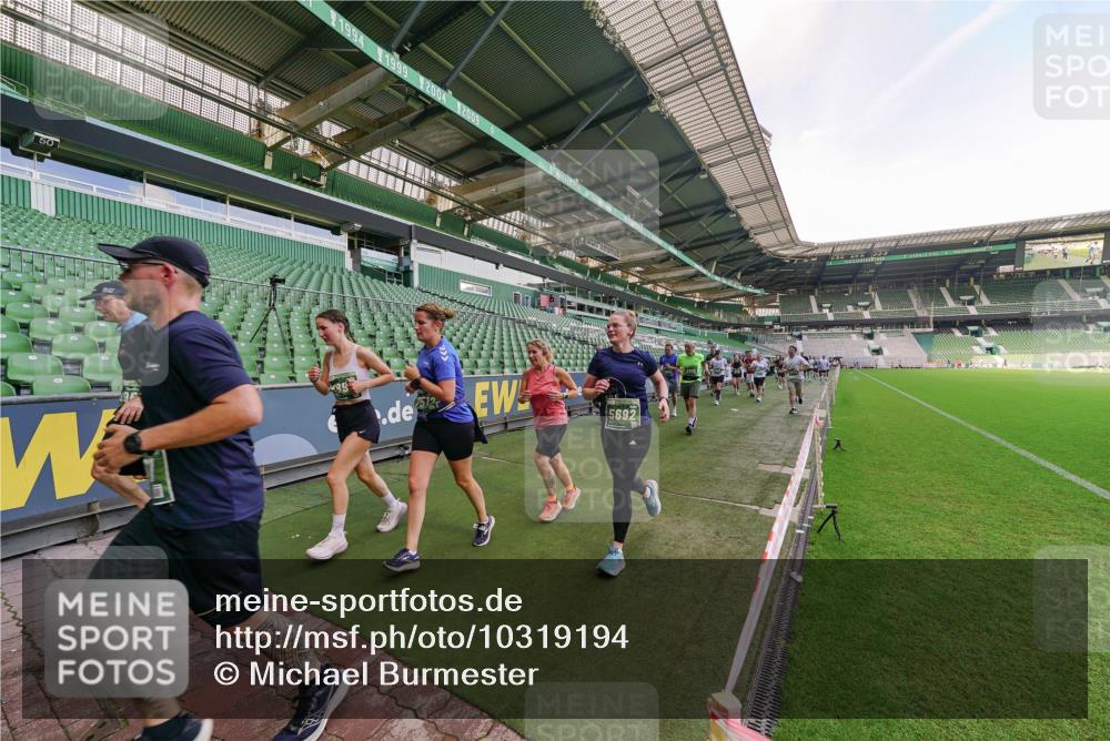 13.09.2026 - 21. swb-Marathon Bremen Michael Burmester http://msf.ph/oto/10319194 13.09.2026 13:17:48 Laufen im Stadion 134, 153, 267, 271, 311, 404, 449, 546, 588, 732, 753, 837, 990, 1057, 1424, 1425, 1465, 1539, 1790, 1813, 1825, 1844, 1868, 1987, 2056, 2067, 2096, 2123, 2259, 2357, 2358, 2363, 2381, 2389, 2419, 2532, 2550, 2562, 2586, 2601, 2614, 2647, 2655, 2778, 2797, 2821, 2849, 2857, 2879, 2880, 2893, 2974, 2984, 2996, 2999, 3096, 3100, 3104, 3146, 3180, 3195, 3210, 3213, 3314, 3337, 3366, 3421, 3431, 3476, 3479, 3501, 3506, 3537, 3548, 3633, 3654, 3740, 4478 meine-sportfotos.de