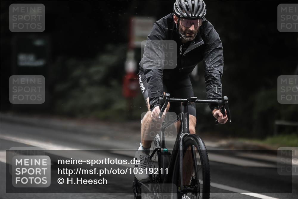 13.09.2026 - Stadtparktriathlon H.Heesch http://msf.ph/oto/10319211 13.09.2026 13:03:28 Radfahren 1078, 1097, 1250, 1348, 1389 meine-sportfotos.de