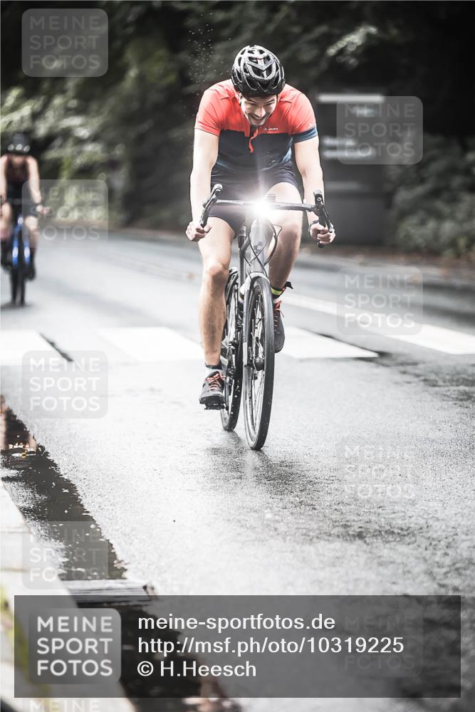 13.09.2026 - Stadtparktriathlon H.Heesch http://msf.ph/oto/10319225 13.09.2026 11:55:11 Radfahren 779, 788, 800, 893, 897, 905, 948 meine-sportfotos.de
