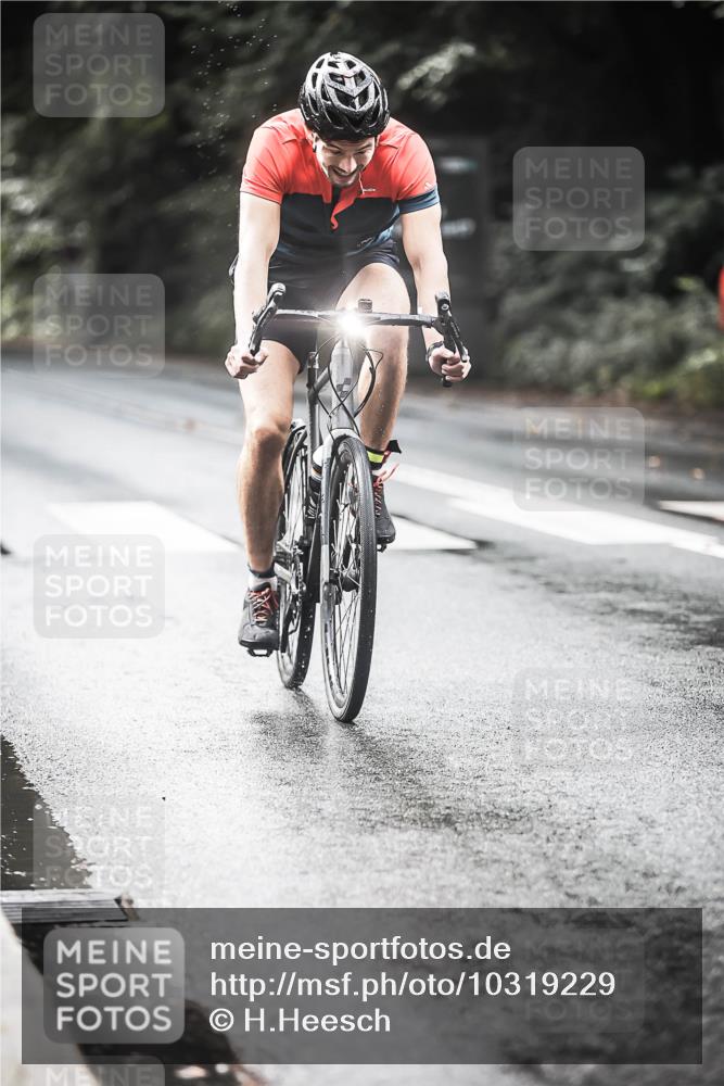 13.09.2026 - Stadtparktriathlon H.Heesch http://msf.ph/oto/10319229 13.09.2026 11:55:11 Radfahren 779, 788, 800, 893, 897, 905, 948 meine-sportfotos.de