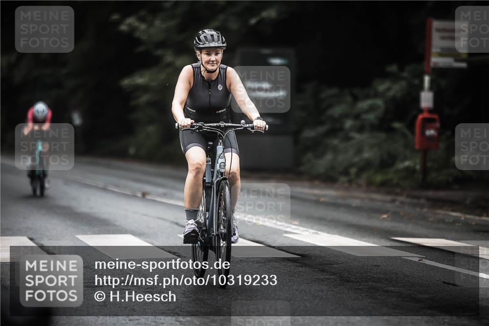 13.09.2026 - Stadtparktriathlon H.Heesch http://msf.ph/oto/10319233 13.09.2026 13:03:31 Radfahren 1097, 1250, 1389 meine-sportfotos.de