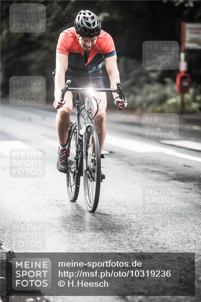13.09.2026 - Stadtparktriathlon H.Heesch http://msf.ph/oto/10319236 13.09.2026 11:55:11 Radfahren 779, 788, 800, 893, 897, 905, 948 meine-sportfotos.de