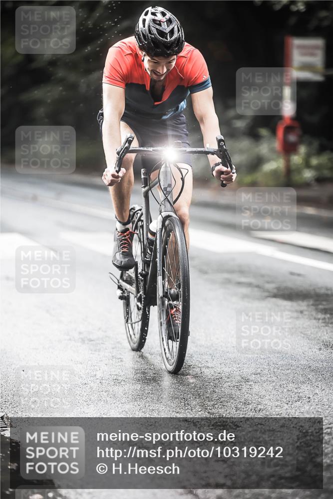 13.09.2026 - Stadtparktriathlon H.Heesch http://msf.ph/oto/10319242 13.09.2026 11:55:11 Radfahren 779, 788, 800, 893, 897, 905, 948 meine-sportfotos.de