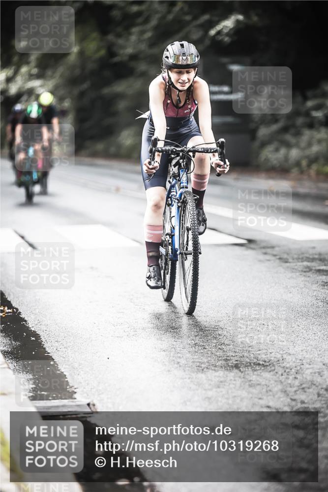 13.09.2026 - Stadtparktriathlon H.Heesch http://msf.ph/oto/10319268 13.09.2026 11:55:14 Radfahren 779, 788, 800, 856, 893, 905, 948 meine-sportfotos.de