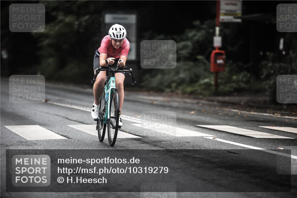 13.09.2026 - Stadtparktriathlon H.Heesch http://msf.ph/oto/10319279 13.09.2026 13:03:34 Radfahren 1097, 1199, 1389 meine-sportfotos.de