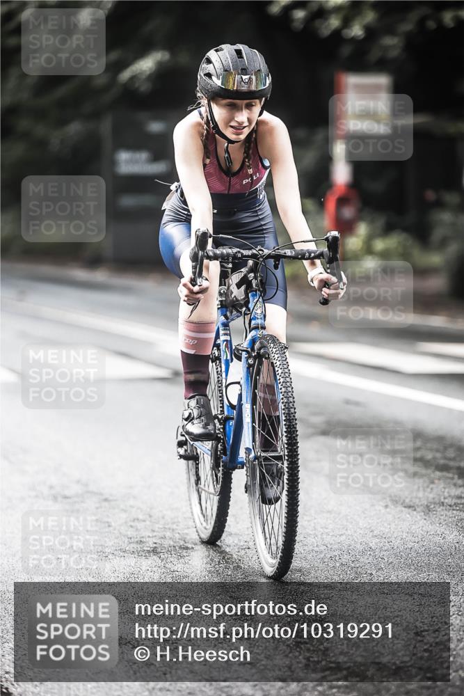 13.09.2026 - Stadtparktriathlon H.Heesch http://msf.ph/oto/10319291 13.09.2026 11:55:14 Radfahren 779, 788, 800, 856, 893, 905, 948 meine-sportfotos.de