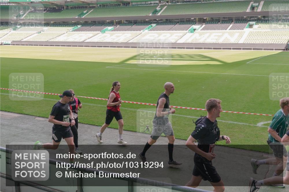 13.09.2026 - 21. swb-Marathon Bremen Michael Burmester http://msf.ph/oto/10319294 13.09.2026 12:54:25 Laufen im Stadion 145, 161, 189, 201, 313, 376, 385, 388, 461, 472, 481, 495, 541, 560, 615, 616, 666, 675, 696, 740, 755, 816, 827, 982, 985, 987, 1053, 1056, 1076, 1197, 1207, 1390, 1419, 1433, 1445, 1468, 1528, 1551, 1599, 1631, 1658, 1664, 1704, 1707, 1814, 2055, 2125, 2234, 2251, 2280, 2362, 2383, 2390, 2401, 2422, 2454, 2474, 2499, 2623, 2701, 2733, 2801, 2820, 2824, 2858, 2870, 2882, 2913, 2922, 2962, 2971, 2997, 3012, 3054, 3134, 3175, 3206, 3241, 3246, 3346, 3356, 3357, 3362, 3413, 3716 meine-sportfotos.de