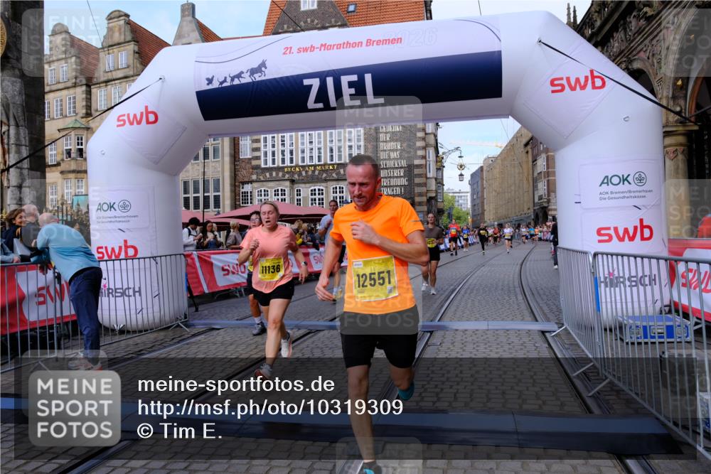 13.09.2026 - 21. swb-Marathon Bremen Tim E. http://msf.ph/oto/10319309 13.09.2026 10:58:13 Ziel 10078, 10543, 10559, 10565, 10604, 10707, 10728, 10826, 11136, 11153, 11332, 11532, 11568, 11824, 11856, 11863, 12228, 12231, 12427, 12551, 12555 meine-sportfotos.de