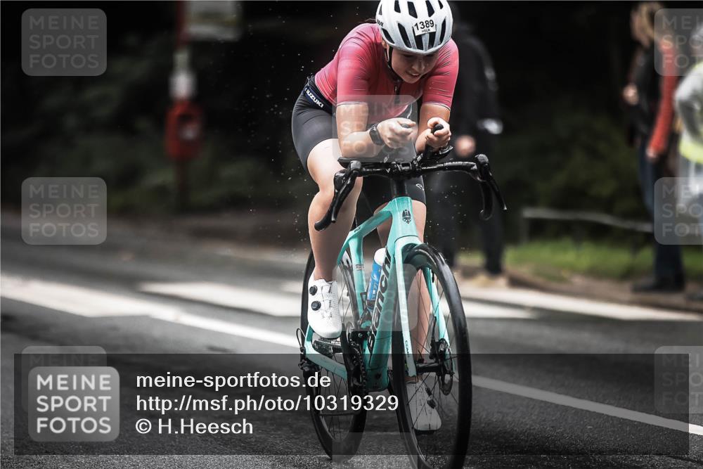 13.09.2026 - Stadtparktriathlon H.Heesch http://msf.ph/oto/10319329 13.09.2026 13:03:34 Radfahren 1097, 1199, 1389 meine-sportfotos.de