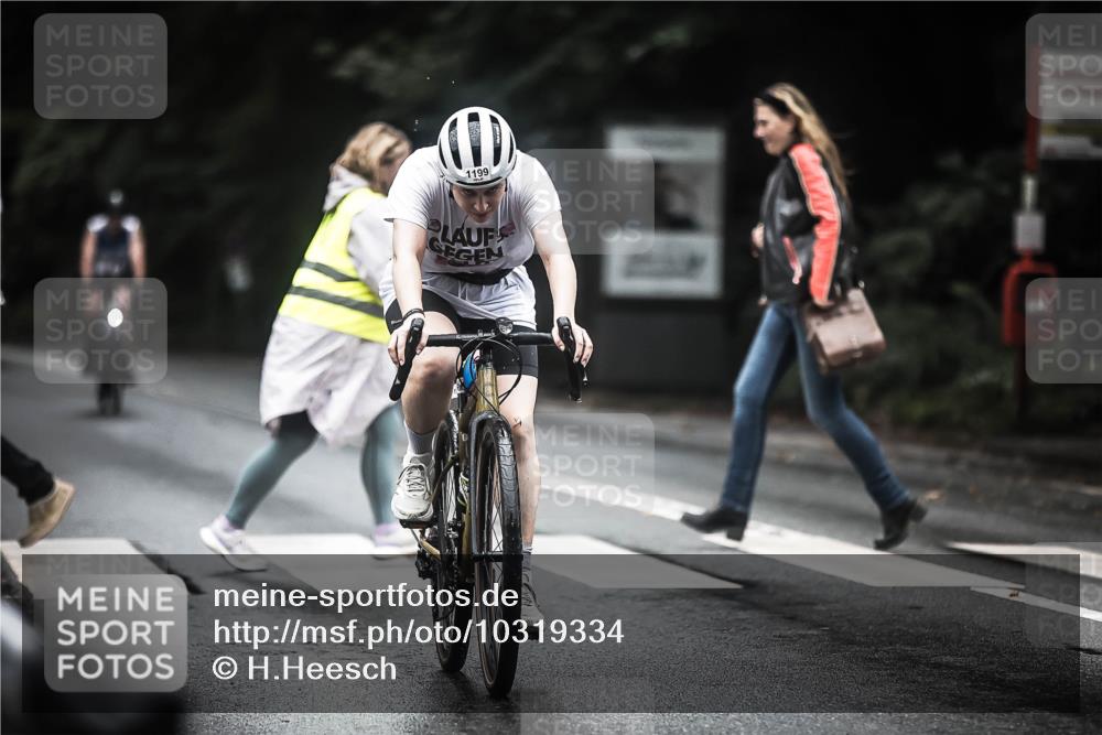 13.09.2026 - Stadtparktriathlon H.Heesch http://msf.ph/oto/10319334 13.09.2026 13:03:38 Radfahren 1097, 1199, 1225, 1226, 1389 meine-sportfotos.de