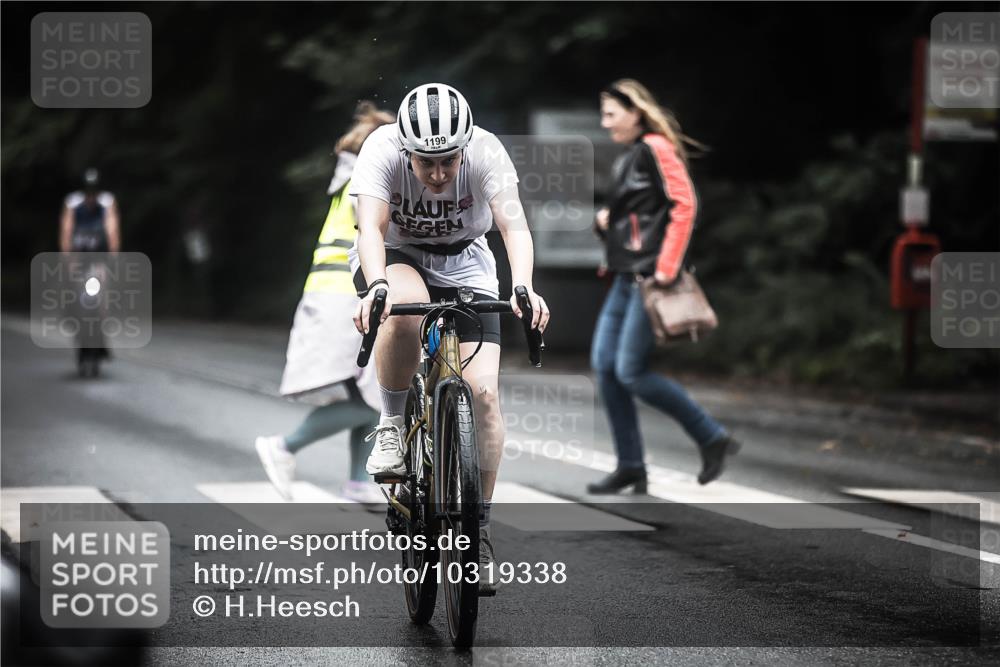 13.09.2026 - Stadtparktriathlon H.Heesch http://msf.ph/oto/10319338 13.09.2026 13:03:38 Radfahren 1097, 1199, 1225, 1226, 1389 meine-sportfotos.de