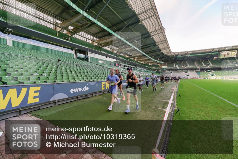 13.09.2026 - 21. swb-Marathon Bremen Michael Burmester http://msf.ph/oto/10319365 13.09.2026 13:18:06 Laufen im Stadion 134, 267, 271, 311, 404, 449, 486, 546, 588, 732, 753, 837, 921, 1057, 1424, 1425, 1431, 1765, 1790, 1813, 1825, 1844, 1868, 1987, 2056, 2067, 2096, 2123, 2137, 2294, 2357, 2358, 2381, 2389, 2419, 2453, 2532, 2550, 2562, 2586, 2601, 2614, 2647, 2655, 2797, 2821, 2849, 2857, 2879, 2880, 2893, 2944, 2984, 2999, 3096, 3100, 3104, 3146, 3180, 3195, 3210, 3213, 3285, 3314, 3337, 3366, 3421, 3431, 3476, 3479, 3506, 3537, 3548, 3619, 3633, 3654, 3740, 3879, 4478 meine-sportfotos.de