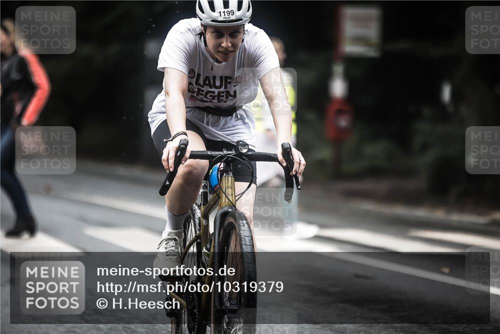 13.09.2026 - Stadtparktriathlon H.Heesch http://msf.ph/oto/10319379 13.09.2026 13:03:39 Radfahren 1199, 1225, 1226, 1389 meine-sportfotos.de