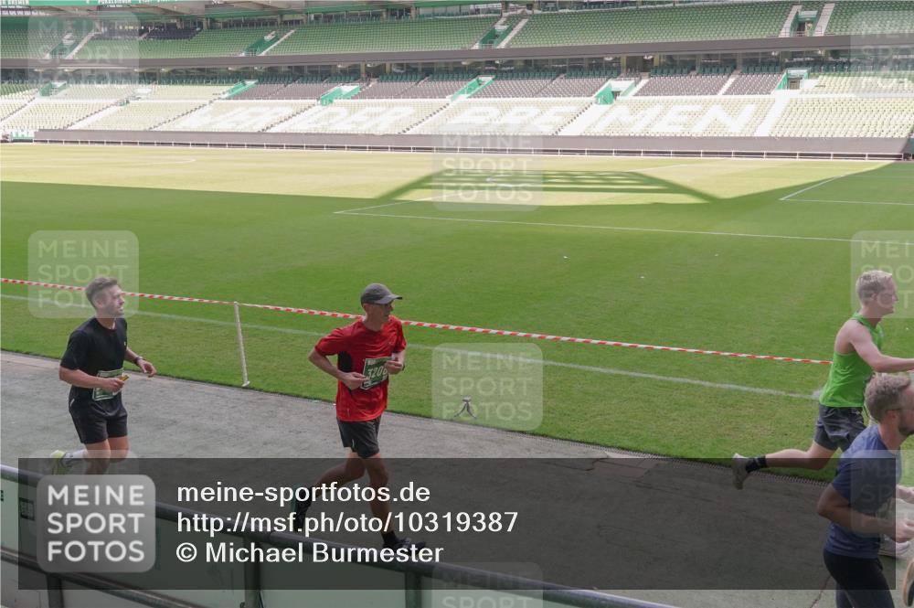 13.09.2026 - 21. swb-Marathon Bremen Michael Burmester http://msf.ph/oto/10319387 13.09.2026 12:54:33 Laufen im Stadion 145, 161, 189, 201, 205, 313, 376, 385, 388, 461, 472, 481, 495, 541, 560, 615, 616, 666, 675, 696, 740, 755, 816, 827, 982, 985, 987, 1053, 1056, 1076, 1197, 1207, 1390, 1419, 1433, 1445, 1468, 1551, 1599, 1631, 1658, 1664, 1704, 1707, 1814, 2055, 2125, 2234, 2251, 2280, 2362, 2383, 2390, 2401, 2422, 2454, 2474, 2499, 2623, 2701, 2733, 2801, 2820, 2824, 2870, 2882, 2913, 2922, 2962, 2971, 2997, 3012, 3054, 3134, 3175, 3206, 3241, 3246, 3346, 3356, 3357, 3413, 3706, 3716, 3836 meine-sportfotos.de