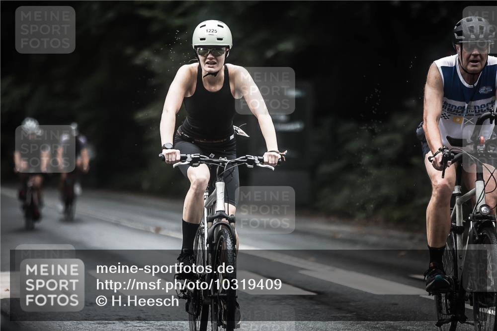 13.09.2026 - Stadtparktriathlon H.Heesch http://msf.ph/oto/10319409 13.09.2026 13:03:43 Radfahren 1191, 1199, 1200, 1218, 1225, 1226, 1311, 1427 meine-sportfotos.de