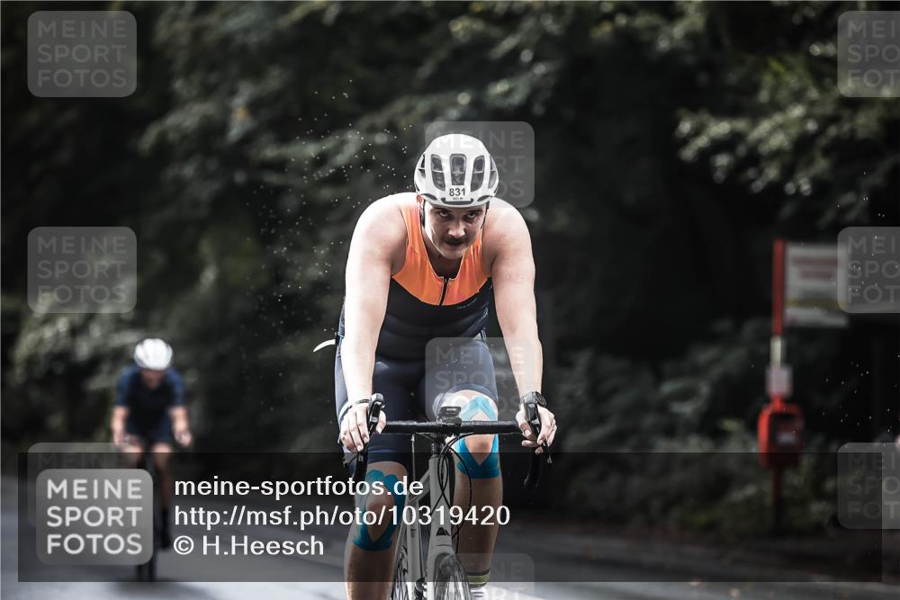 13.09.2026 - Stadtparktriathlon H.Heesch http://msf.ph/oto/10319420 13.09.2026 11:55:27 Radfahren 831, 867, 925 meine-sportfotos.de