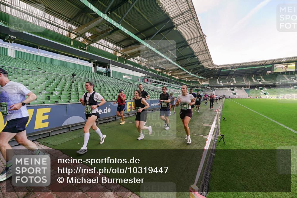 13.09.2026 - 21. swb-Marathon Bremen Michael Burmester http://msf.ph/oto/10319447 13.09.2026 13:18:15 Laufen im Stadion 267, 311, 404, 449, 486, 546, 588, 732, 753, 837, 921, 1057, 1424, 1425, 1431, 1765, 1790, 1813, 1844, 1868, 1987, 2056, 2067, 2096, 2123, 2137, 2224, 2294, 2357, 2358, 2389, 2419, 2453, 2532, 2550, 2586, 2601, 2614, 2622, 2647, 2655, 2786, 2821, 2845, 2849, 2857, 2879, 2880, 2893, 2944, 2984, 2999, 3072, 3096, 3100, 3104, 3146, 3180, 3195, 3210, 3213, 3285, 3287, 3314, 3337, 3421, 3431, 3476, 3479, 3506, 3537, 3548, 3619, 3633, 3654, 3740, 3879, 4478 meine-sportfotos.de