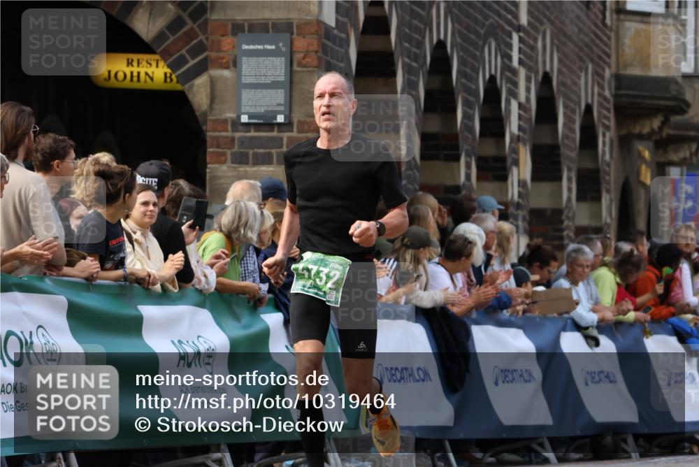 13.09.2026 - 21. swb-Marathon Bremen Strokosch-Dieckow http://msf.ph/oto/10319464 13.09.2026 13:07:47 Ziel 819, 2135, 2706, 3043, 3118, 4743, 4808, 7803, 8060, 8098, 8467, 4732, 6692, 13091, 13160 meine-sportfotos.de