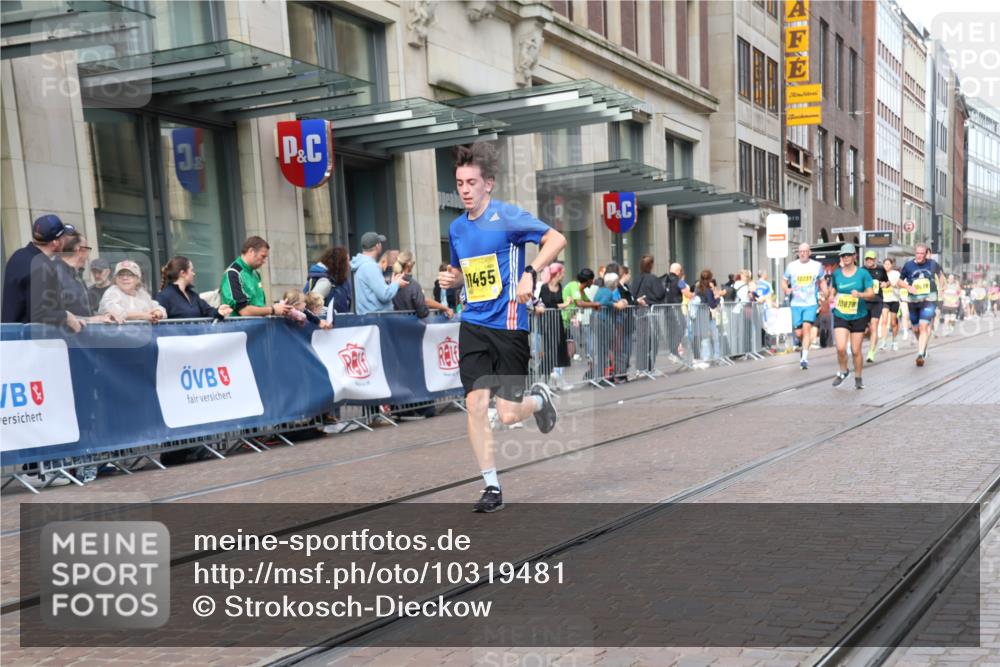 13.09.2026 - 21. swb-Marathon Bremen Strokosch-Dieckow http://msf.ph/oto/10319481 13.09.2026 10:58:22 Ziel 10254, 10485, 10794, 10832, 10878, 10879, 10948, 11030, 11189, 11228, 11384, 11488, 11743, 11955, 12176, 12180, 12237, 12320, 12499, 12505, 10249, 10494, 10530, 10543, 10604, 10673, 10750, 10798, 10826, 10828, 10903, 10914, 10931, 10932, 11004, 11120, 11131, 11152, 11202, 11295, 11388, 11403, 11420, 11455, 11686, 11750, 11752, 11884, 11906, 11952, 11953, 12017, 12092, 12386, 12387, 12441, 12482, 12518 meine-sportfotos.de