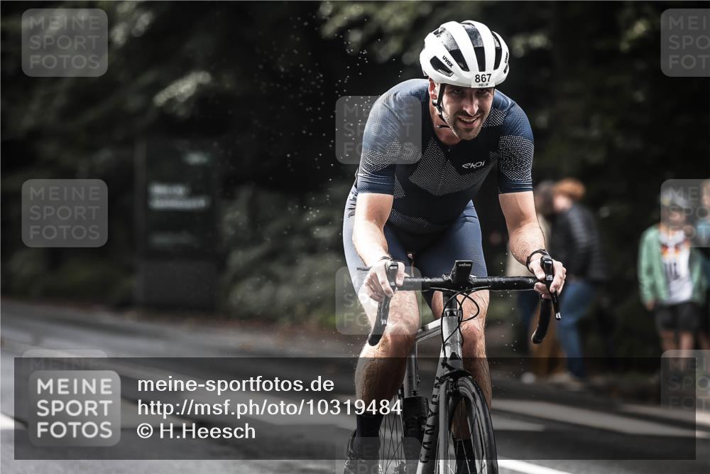 13.09.2026 - Stadtparktriathlon H.Heesch http://msf.ph/oto/10319484 13.09.2026 11:55:29 Radfahren 826, 831, 867, 925 meine-sportfotos.de