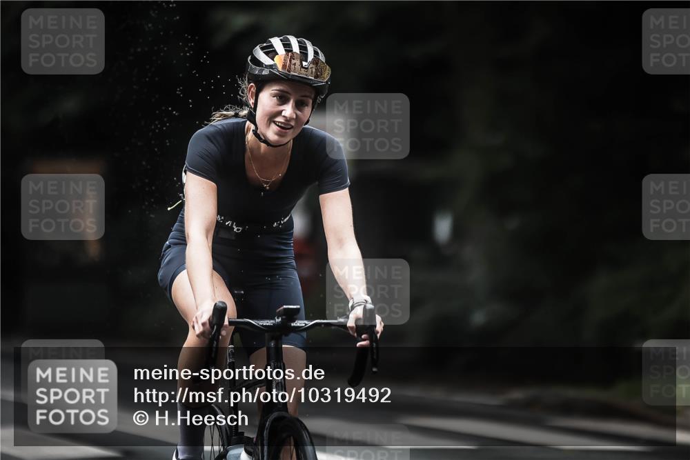 13.09.2026 - Stadtparktriathlon H.Heesch http://msf.ph/oto/10319492 13.09.2026 13:03:50 Radfahren 1191, 1200, 1218, 1253, 1291, 1311, 1413, 1427 meine-sportfotos.de