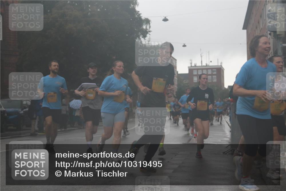 13.09.2026 - Kiel Lauf Markus Tischler http://msf.ph/oto/10319495 13.09.2026 10:50:45 Fleethörn 8863, 11988, 2069 meine-sportfotos.de