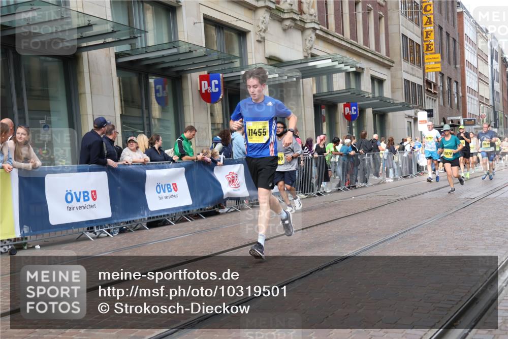 13.09.2026 - 21. swb-Marathon Bremen Strokosch-Dieckow http://msf.ph/oto/10319501 13.09.2026 10:58:22 Ziel 10254, 10485, 10794, 10832, 10878, 10879, 10948, 11030, 11189, 11228, 11384, 11488, 11743, 11955, 12176, 12180, 12237, 12320, 12499, 12505, 10249, 10494, 10530, 10543, 10604, 10673, 10750, 10798, 10826, 10828, 10903, 10914, 10931, 10932, 11004, 11120, 11131, 11152, 11202, 11295, 11388, 11403, 11420, 11455, 11686, 11750, 11752, 11884, 11906, 11952, 11953, 12017, 12092, 12386, 12387, 12441, 12482, 12518 meine-sportfotos.de