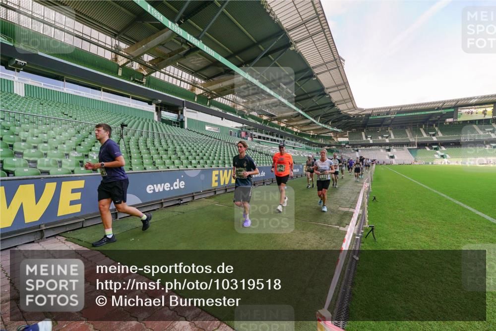 13.09.2026 - 21. swb-Marathon Bremen Michael Burmester http://msf.ph/oto/10319518 13.09.2026 13:18:23 Laufen im Stadion 311, 404, 449, 486, 546, 588, 732, 753, 837, 921, 1057, 1424, 1425, 1431, 1506, 1765, 1790, 1813, 1844, 1868, 2056, 2067, 2096, 2123, 2137, 2224, 2294, 2357, 2358, 2389, 2419, 2453, 2532, 2550, 2557, 2563, 2586, 2601, 2614, 2622, 2647, 2655, 2786, 2845, 2849, 2857, 2879, 2880, 2893, 2944, 2983, 2984, 2999, 3072, 3096, 3100, 3104, 3146, 3180, 3189, 3195, 3198, 3210, 3285, 3287, 3314, 3337, 3421, 3431, 3476, 3479, 3506, 3537, 3548, 3619, 3633, 3654, 3740, 3879, 4478 meine-sportfotos.de