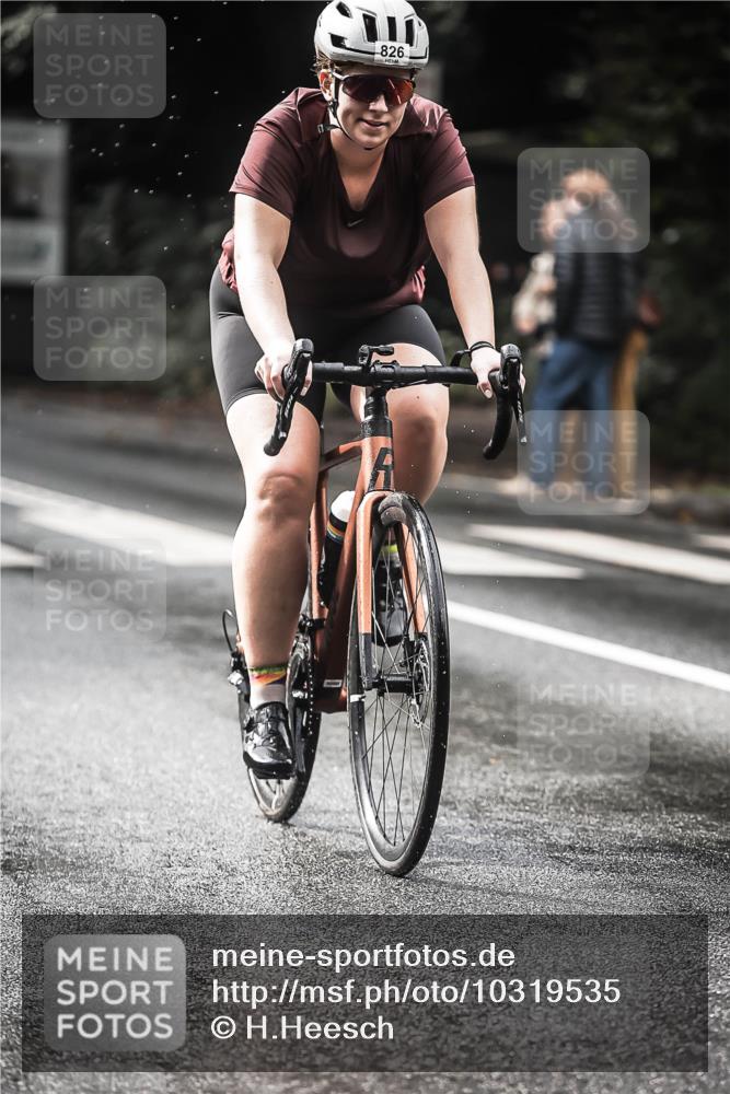 13.09.2026 - Stadtparktriathlon H.Heesch http://msf.ph/oto/10319535 13.09.2026 11:55:36 Radfahren 826, 873, 892 meine-sportfotos.de
