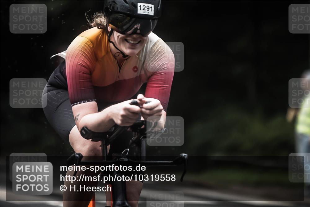 13.09.2026 - Stadtparktriathlon H.Heesch http://msf.ph/oto/10319558 13.09.2026 13:03:56 Radfahren 1253, 1291, 1413 meine-sportfotos.de