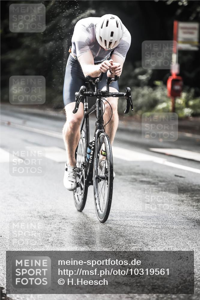 13.09.2026 - Stadtparktriathlon H.Heesch http://msf.ph/oto/10319561 13.09.2026 11:55:40 Radfahren 786, 826, 862, 873, 892 meine-sportfotos.de