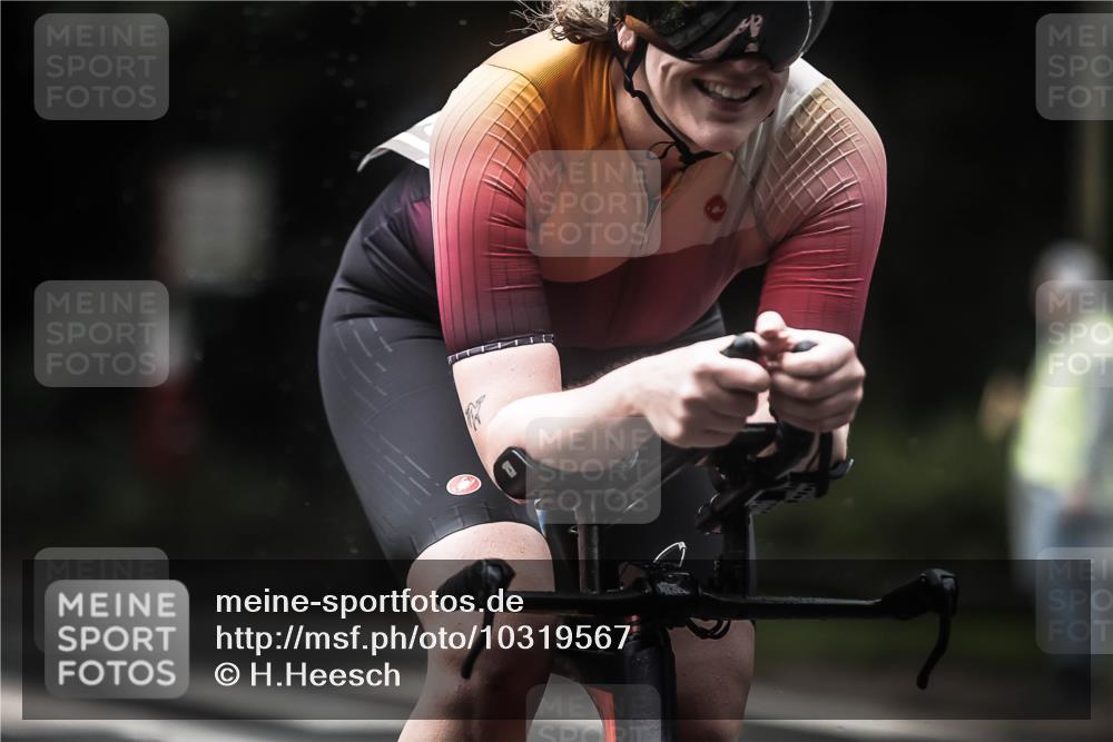 13.09.2026 - Stadtparktriathlon H.Heesch http://msf.ph/oto/10319567 13.09.2026 13:03:56 Radfahren 1253, 1291, 1413 meine-sportfotos.de