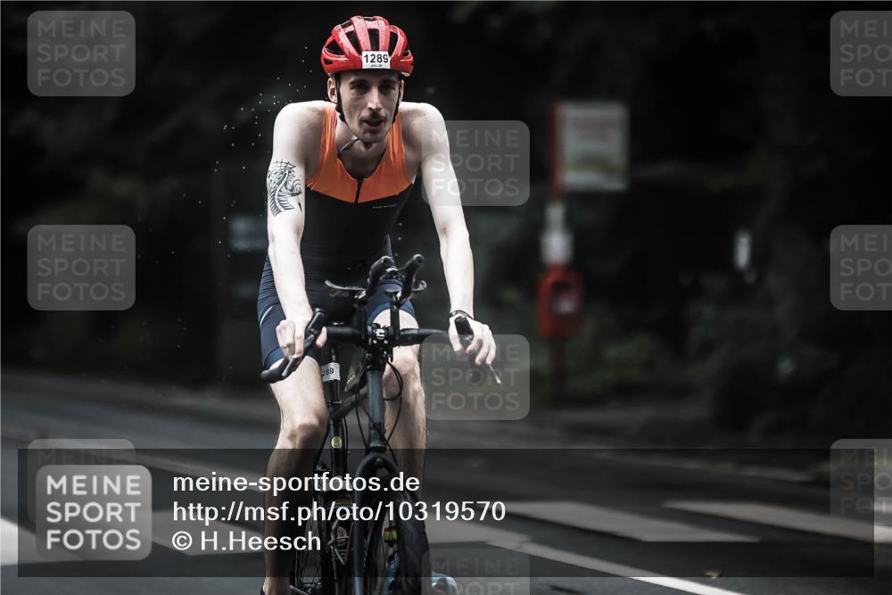 13.09.2026 - Stadtparktriathlon H.Heesch http://msf.ph/oto/10319570 13.09.2026 13:04:09 Radfahren 1260, 1275, 1289 meine-sportfotos.de