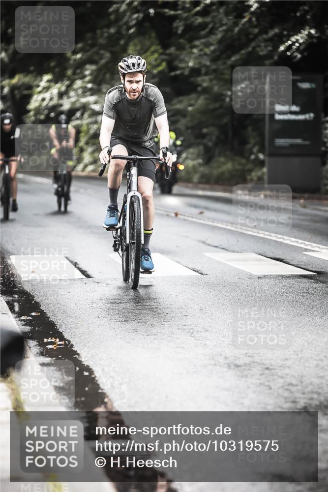 13.09.2026 - Stadtparktriathlon H.Heesch http://msf.ph/oto/10319575 13.09.2026 11:55:42 Radfahren 786, 862, 873, 892 meine-sportfotos.de