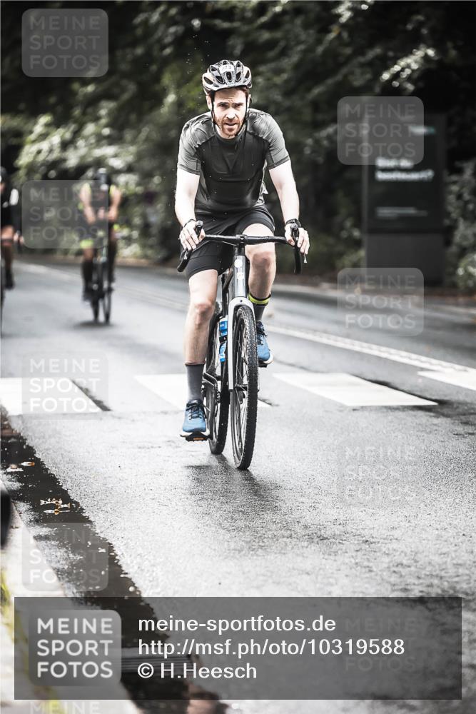 13.09.2026 - Stadtparktriathlon H.Heesch http://msf.ph/oto/10319588 13.09.2026 11:55:42 Radfahren 786, 862, 873, 892 meine-sportfotos.de